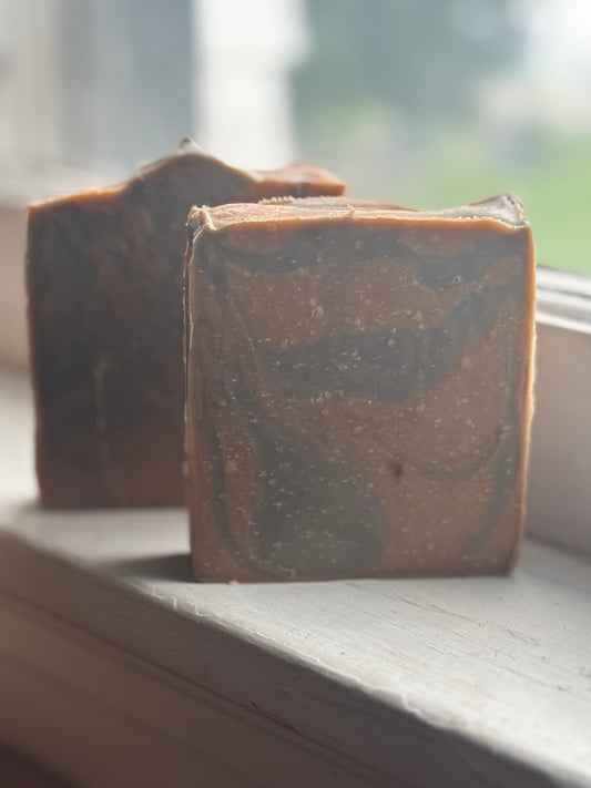 Nectar & RosePumpkin Caramel CrunchIndulge in our tallow-based soap, infused with a delightful nutty pecan aroma. Enhanced with hints of maple, caramel, and pumpkin, this luxurious bar cleanses and moPumpkin Caramel Crunch